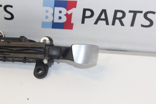 BMW F32 F82 F87 PODAJNIK supports right 7307916