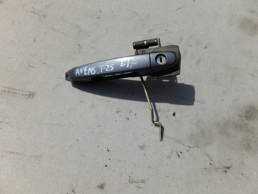 lock cylinder handle left front toyota avensis t25 2005r