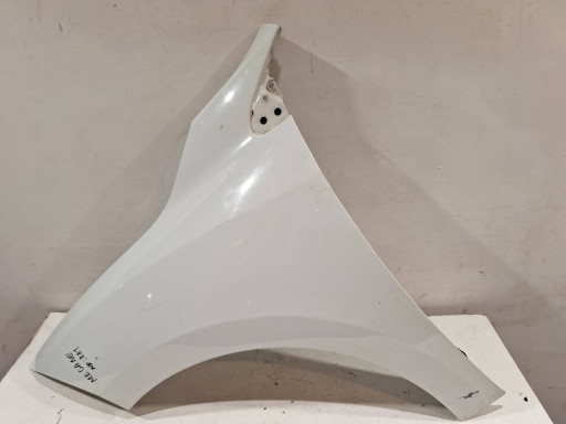 blatník předek levý RENAULT MEGANE III 09