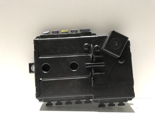 Блок запобіжників mercedes w463/4 a2135401115