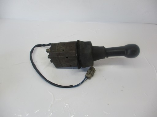 / ЭКСКАВАТОР AKERMAN EC230B EC ДЖОЙСТИК ПРАВЫЙ