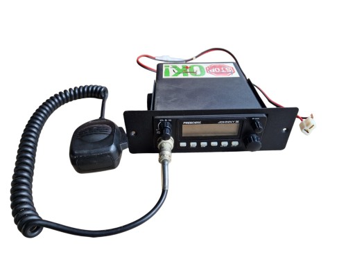 ПРЕЗИДЕНТ CB RADIO ДЖОНІ III З ГРУШОЮ