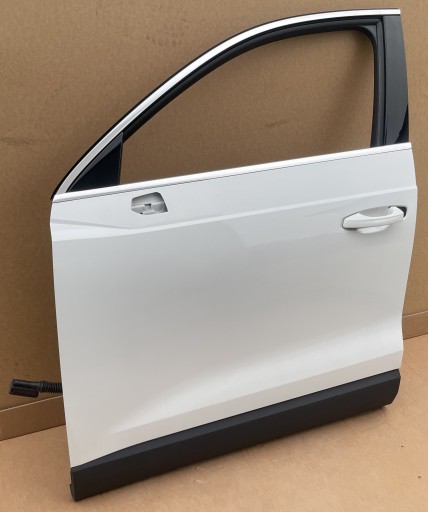door AUDI Q3 83A LIFT W colour LS9R original as new without MALOWANIA