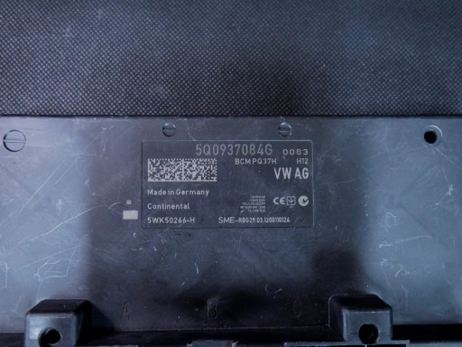 AUDI A3 8V комфортний модуль BCM 5Q0937084G