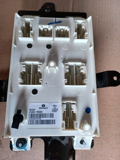 68287182AA - DODGE RAM V 2020R КУЗОВ КОМПЬЮТЕР