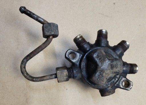 ROZDZIELACZ of the fuel RENAULT MEGANE II 1.5 DCI KANGOO and CLIO 8200057345 OE