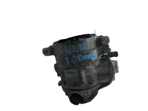 MERCEDES W212 E350 3.0 CDI compressor; compressor of the air conditioning