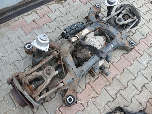 BMW X6 E71 E72 futómű erösítés futómü rész futómürész felfüggesztés PIASTY lengőkarok far