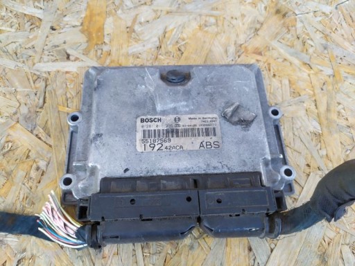 1 - Контроллер двигателя fiat stilo 1.9 0281011396