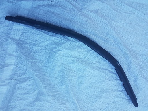 BMW F20 F30 F31 прокладка капота