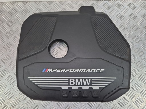 BMW 1 F40 M 135i motor cover 8661683 B48A20E