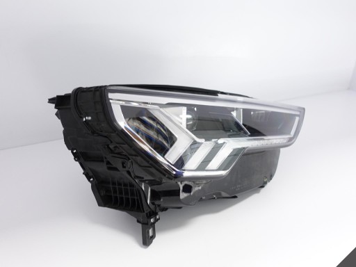 AUDI Q3 II 2 F3 83A 18- far FULL LED desna EU