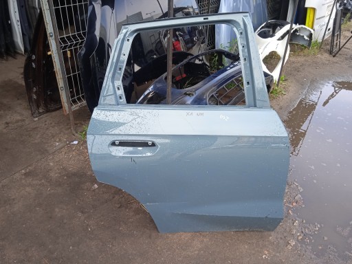 Bmw x1 u11 задні двері праворуч