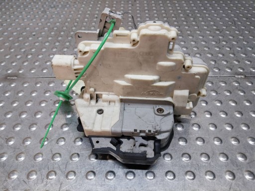 lock door left front 8 PIN 8E1837015AA AUDI A4 B7 SEAT EXEO