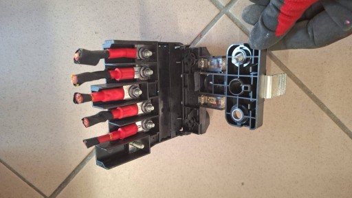 terminal fuse rozdzielacz pradu Renault Rafale 403881850R