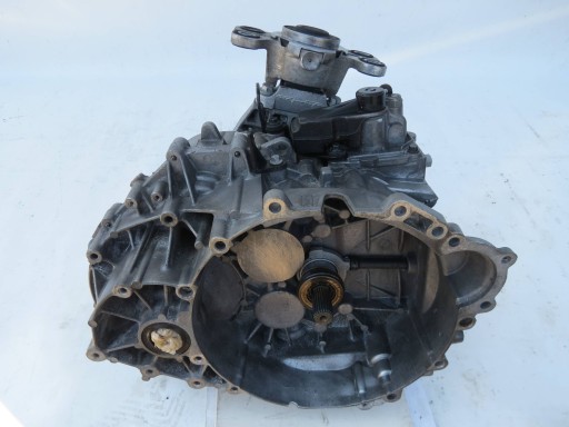Volvo S60 II V60 2.0 D3 Getriebe manualna DG9R-7002-LA 1285121 6-bie
