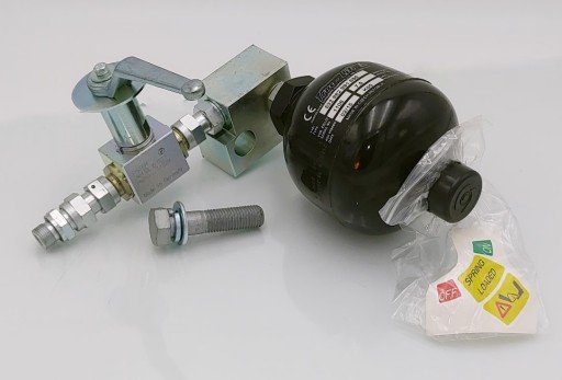 ГИДРАВЛИЧЕСКИЙ АККУМУЛЯТОР SLX 6682981855 ZETOR