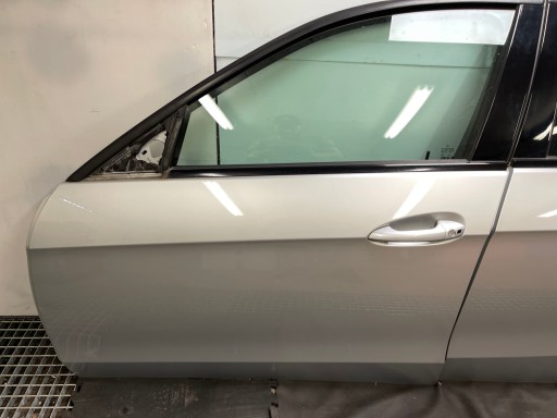 MERCEDES E W212 door left front left front 775 original lakier EUROPA