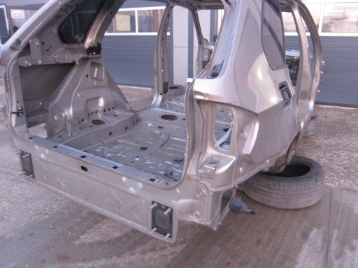 NBNM7HRF3G88 - BMW E70 X5 КУЗОВ КУЗОВ КРЫЛО ВСЯ ЧЕТВЕРТЬ