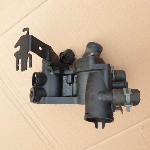 Boîte Thermostat VW GOLF AUDI SEAT SKODA OE
