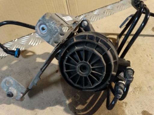 IDEALNY FILTER GORIVA CRIJEVA MERCEDES W222 1
