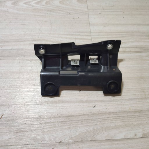 holder front side left Jaguar F-Pace HK8324117AA