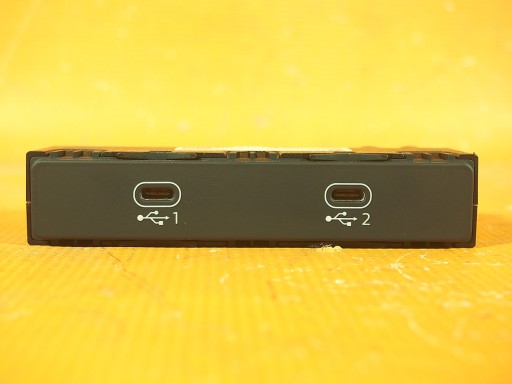B.1.1.5. - Audi a6 4k c8 31км розетки usb-порты 4n1035736