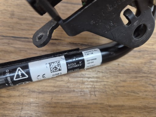 BMW F11 E70 F07 F10 E71 F01 F02 right seat belt pretensioner safety 7387168