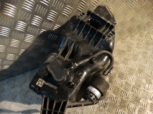 IDEALNY KPL. BEHÄLTER SCR BMW G01 G02 1