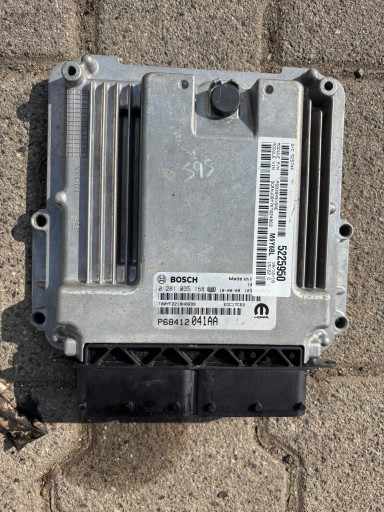 5528305 - Jeep compass 18r - комп'ютер управління двигуном 0281035168