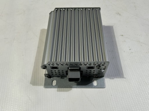 amplifier module audio dzwieku odbiornik Lincoln Continental 2017r
