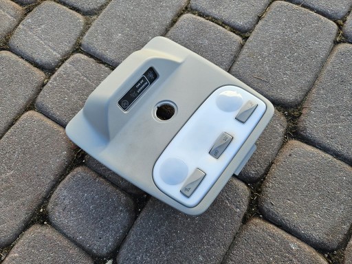 FANALE oswietlenie cabina Captur CIELO INTERNO Renault ZOE 739481161R
