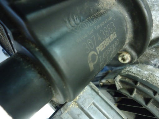 VOLVO 2.4 D5 radiatore gas di … 880765R EGR 30743863