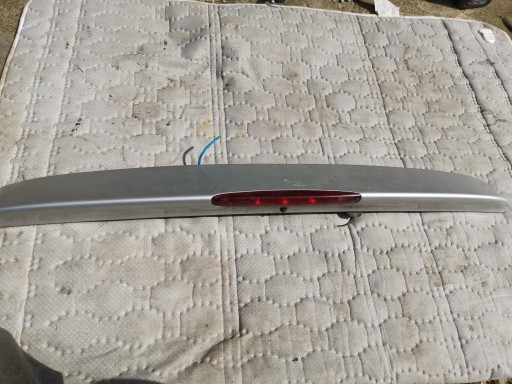 Mercedes-Benz OE A4148200056 spoiler light stop srebrny