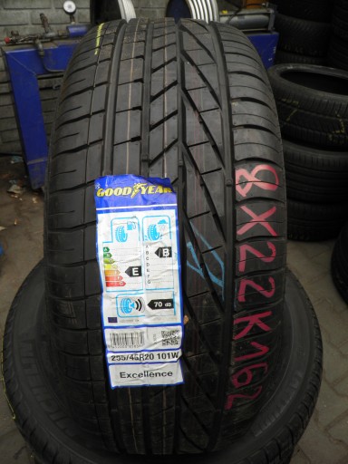 Goodyear Excellence 255/45/20 101W