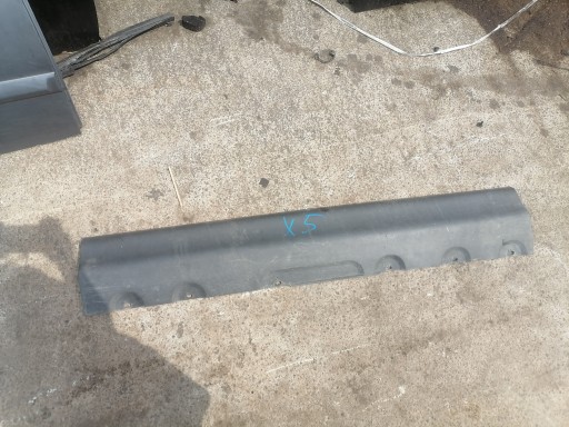 práh lišta pravá BMW X5 E53 8402336