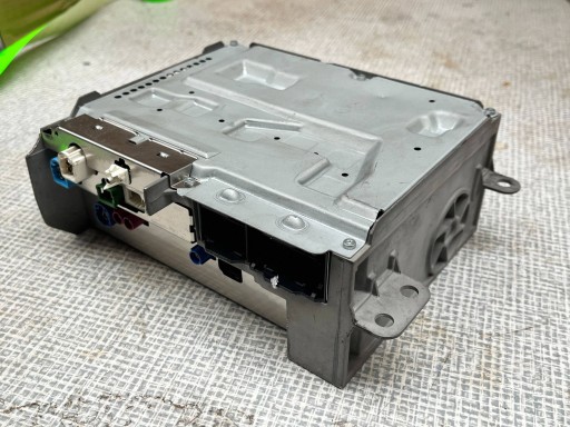 MERCEDES HEADUNIT RADIO NAVI + KOD 1679000835 A1679000835 @M
