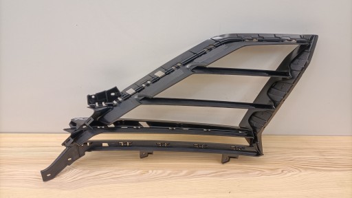 LAMBORGHINI URUS 4ML LIFT left grid of a bumper new original DOM/M2