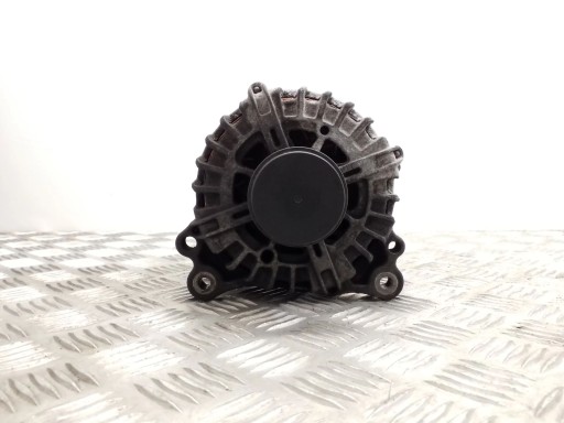 Генератор audi a4 s4 b9 2016 059903024a