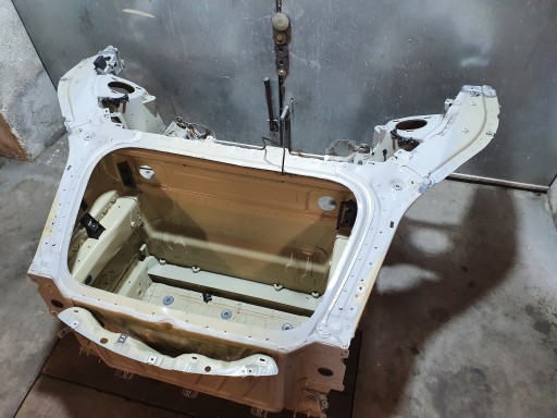 ПОЯС ПЕРЕДНИЙ ДЛЯ ВАННЫ ЧЕТВЕРТЬ PORSCHE 718 982 BOXSTER CAYMAN