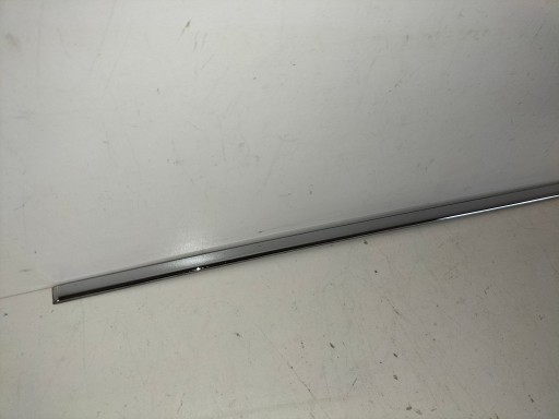 moulding door chrom rear part left MERCEDES C KLASA W204 07