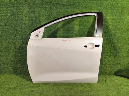 door front left left front TOYOTA YARIS IV NR.4940