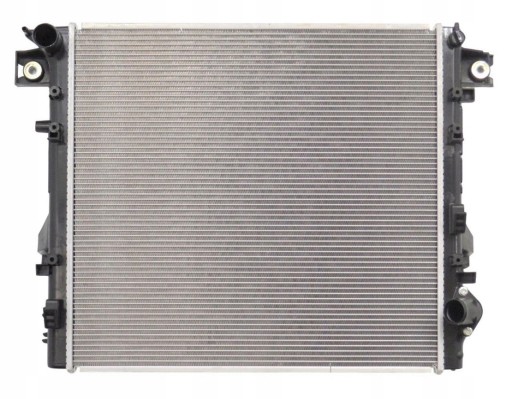 55556200 - Радіатор jeep wrangler jk 2015 - 2018 / 68050144aa