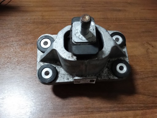 IDEALNA engine mount RANGE ROVER L494 LIFT 1