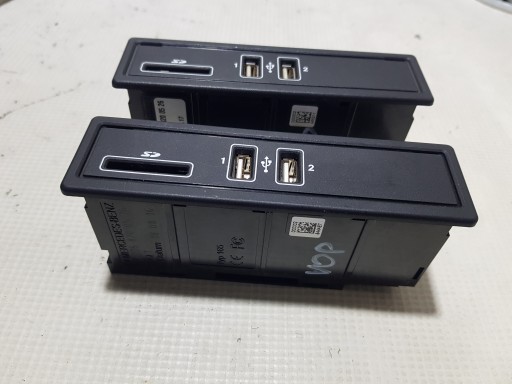 card reader SD USB MERCEDES W205 A2058200526