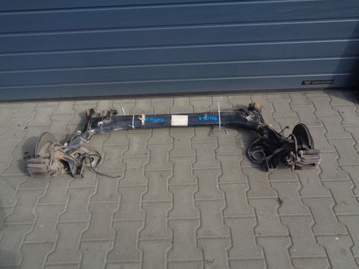 Vw polo 6r балка задньої підвіски диск