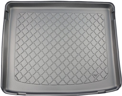 Alfa Romeo Tonale SUV 2022-вставка багажника