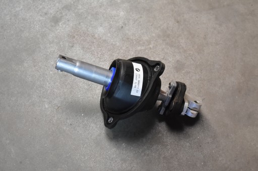 IDEALNY Barre Colonne de direction Volant + Couverture tablier moteur en caoutchouc BMW G60 G70 1