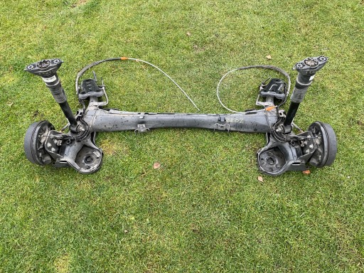 Peugeot 208 ii задній барабанний підвісний промінь 2021