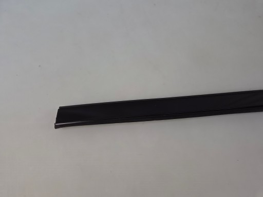 moulding windows czolowej left 197 MERCEDES GLC X253 W253 A2536906000